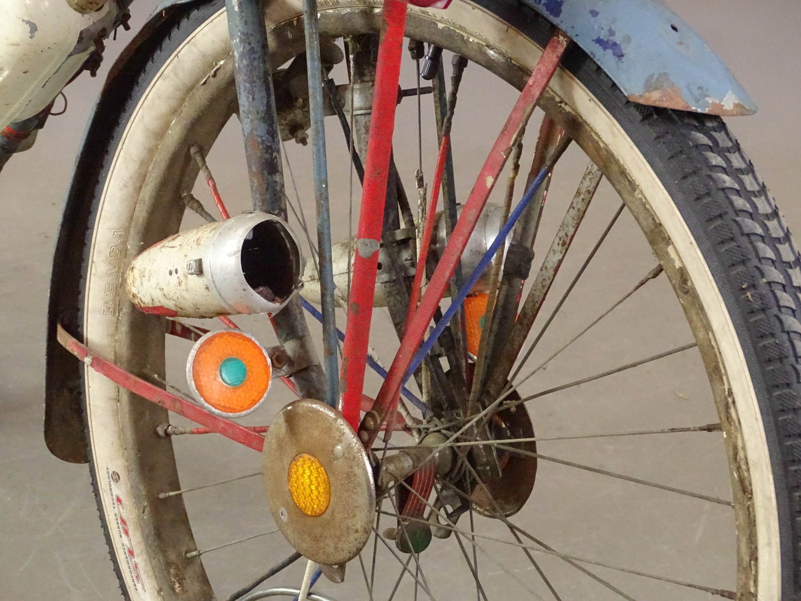SAM Folk-Art Bicycle - 11