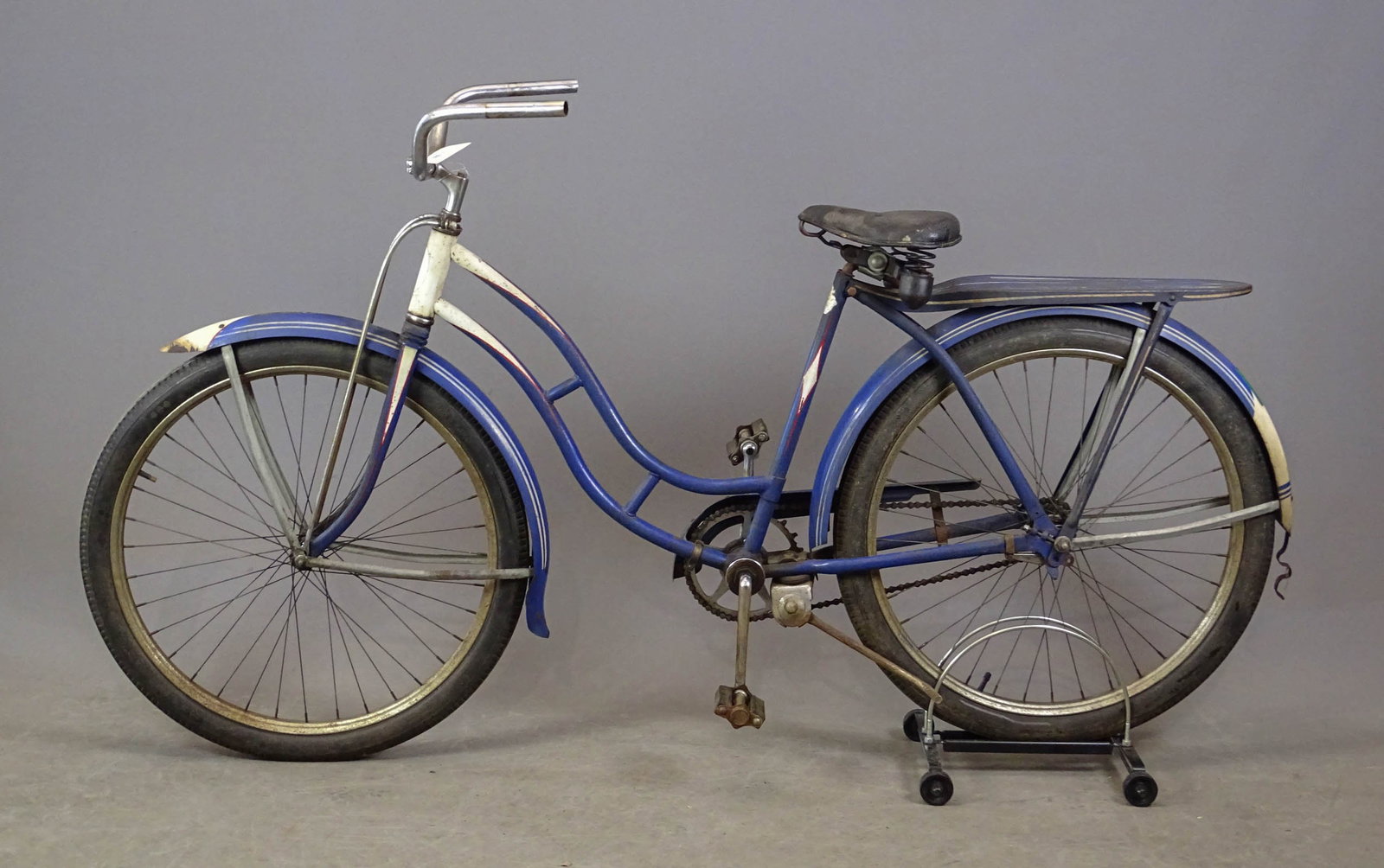 Balloon Tire Bicycle - 8