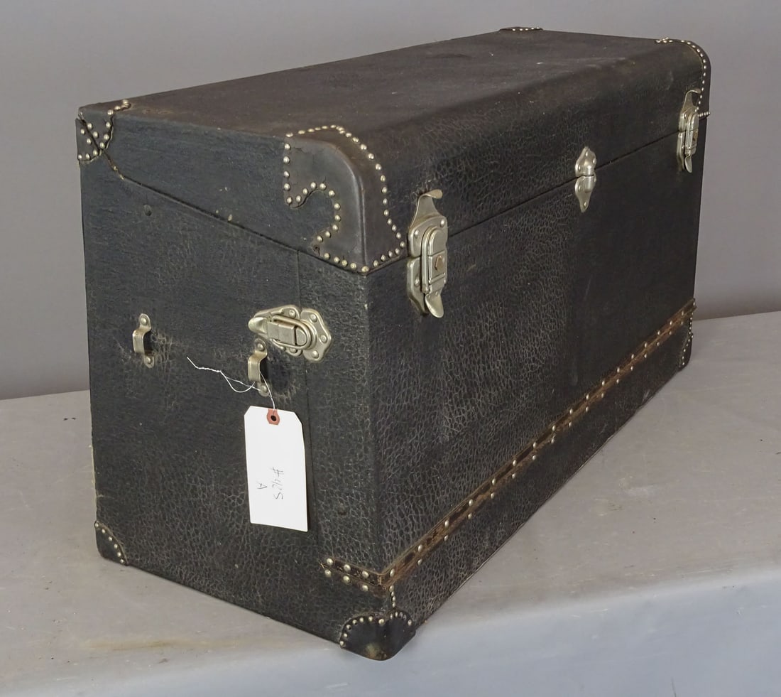 Early Automobile Trunk - 5