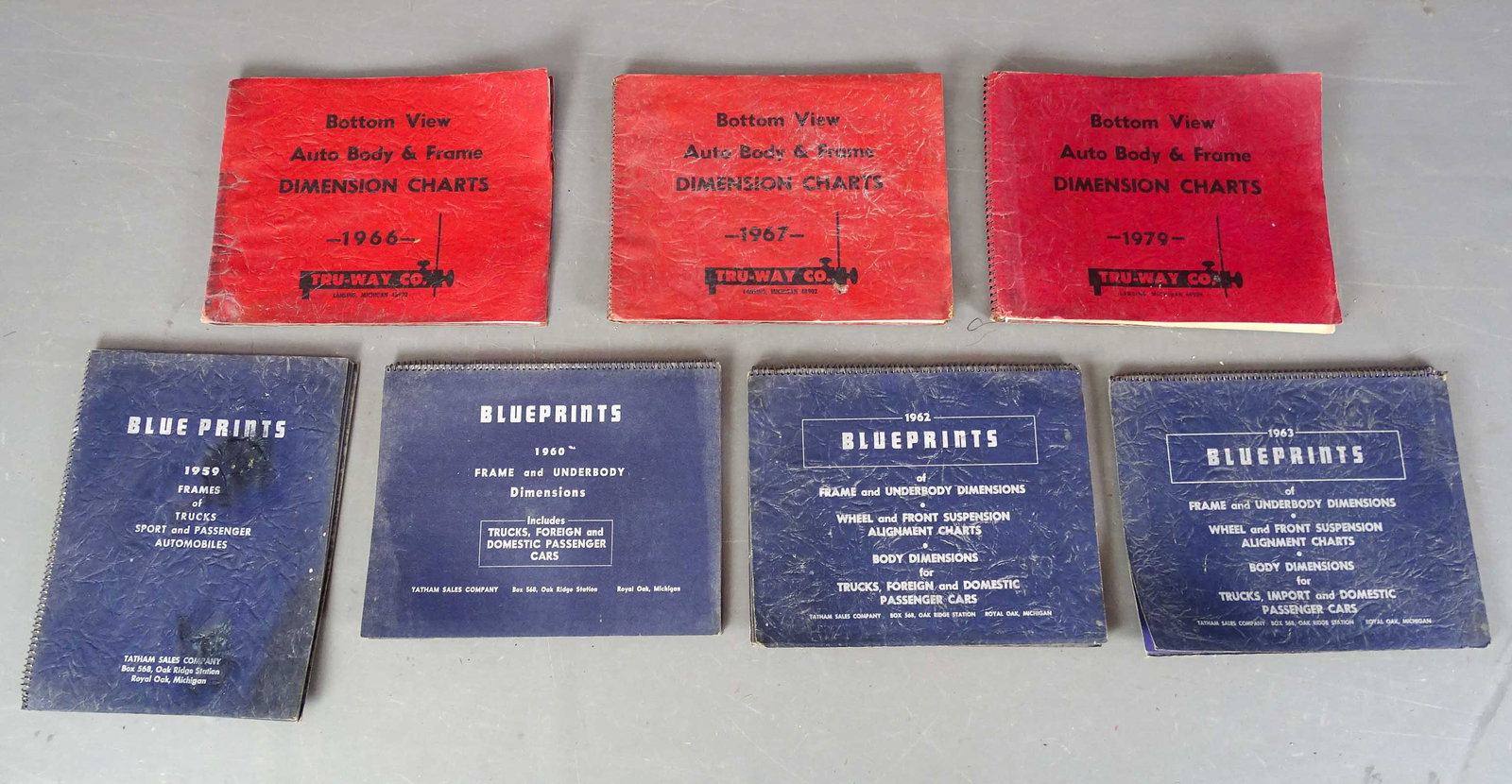 Blueprints Lot: Lot including: 1959,60, 62, 63 blueprints, 1966, 67, 79 dimensions charts. Good condition.