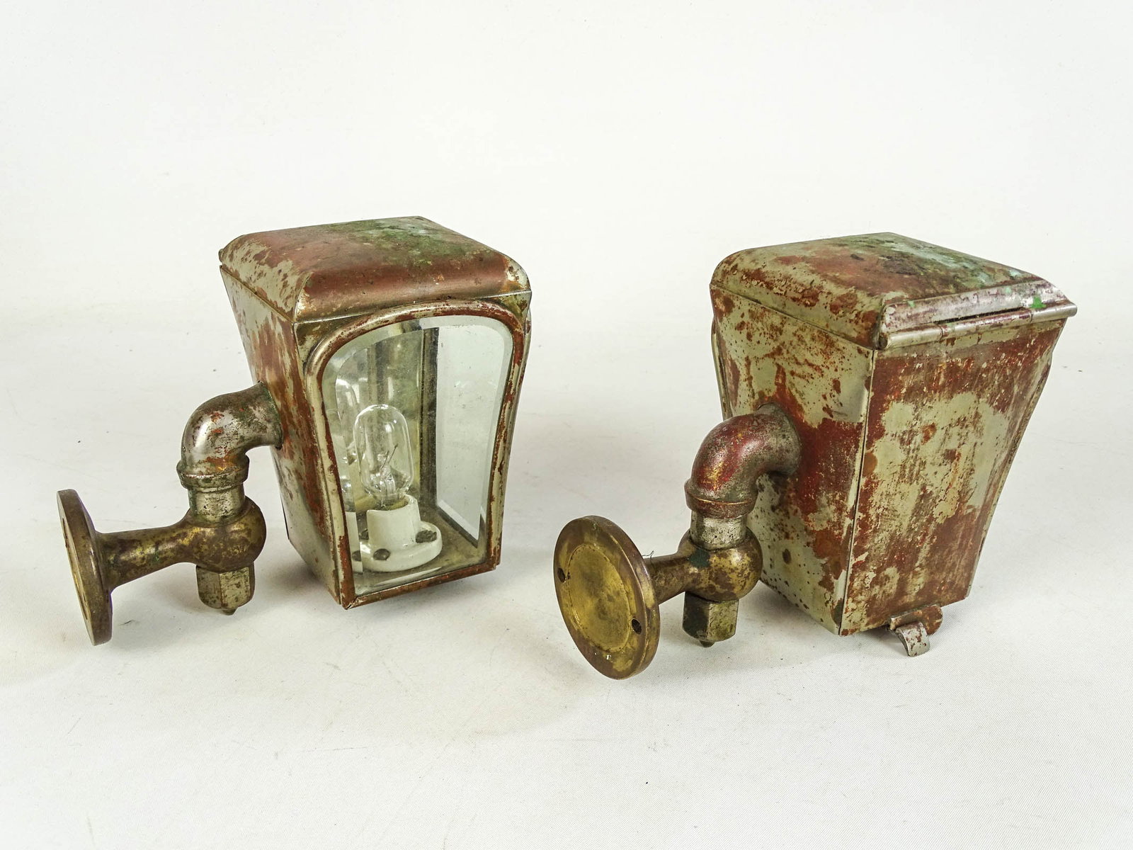 Coach Lamps - 4