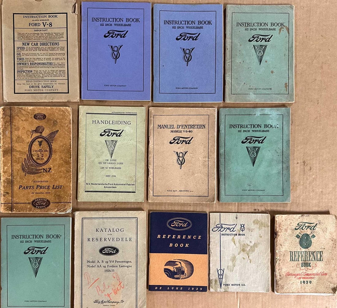 Ford Lot: Collection of Ford owners manuals - eleven 1930's V 8 including 1933, 1934, pass cars, other US and exports, ten Model A manuals, most are exports.