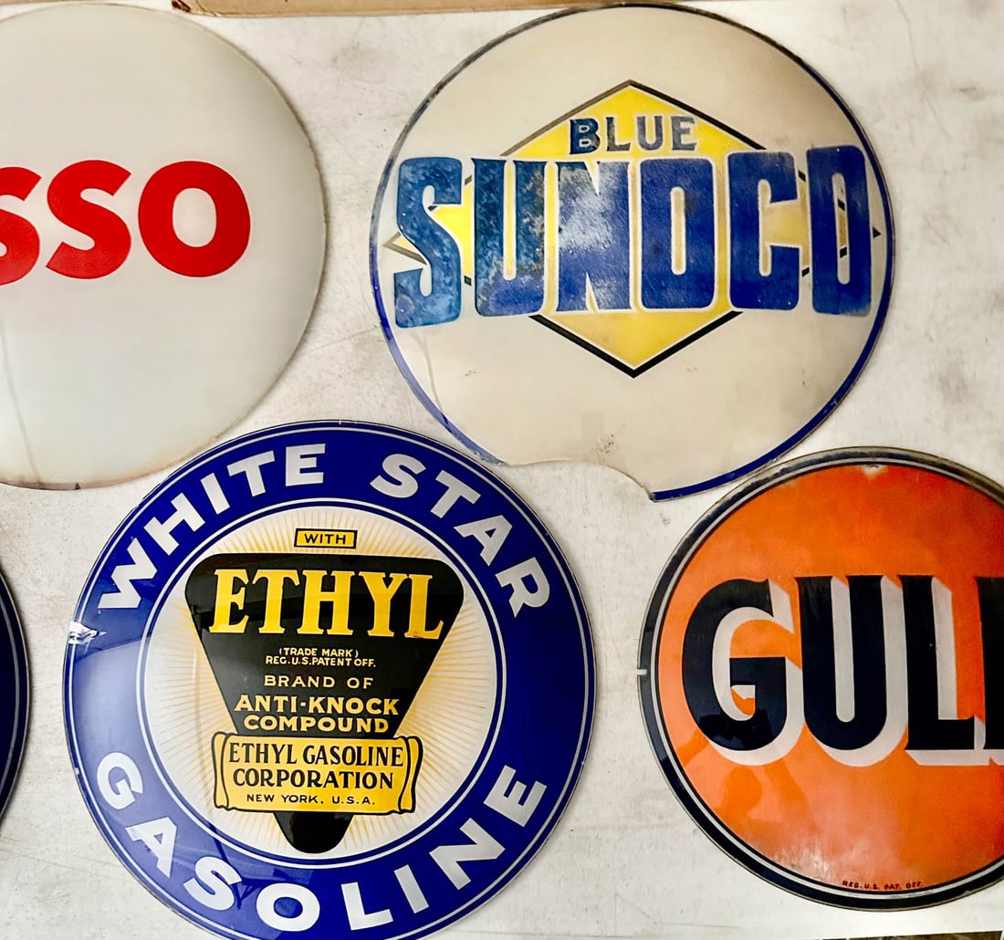 Globe Faces Lot - 2