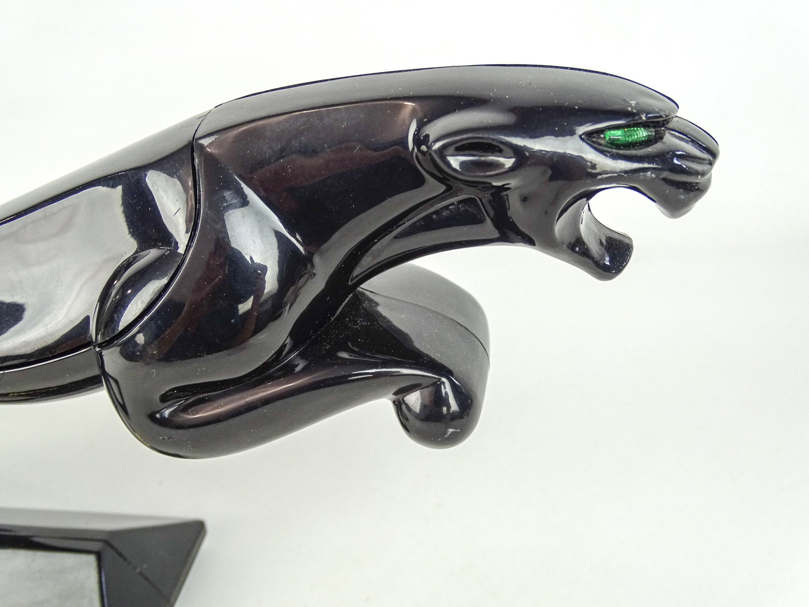 Jaguar Telephone - 2