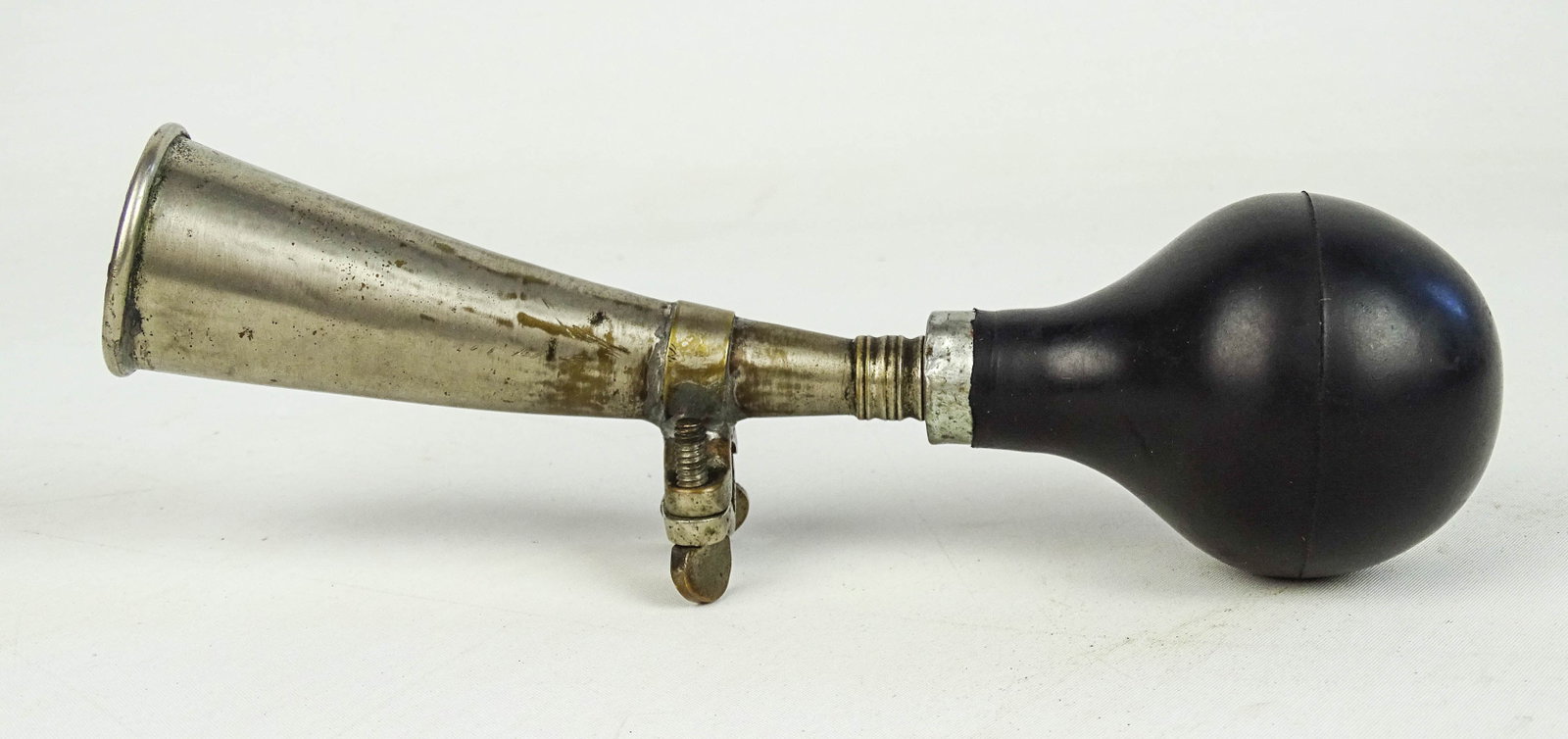 Antique Bulb Horn - 3