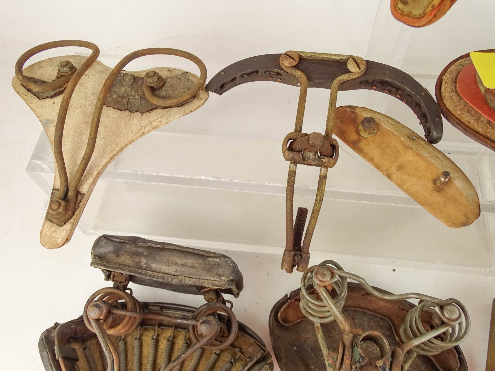 Saddles Hardware Box - 10