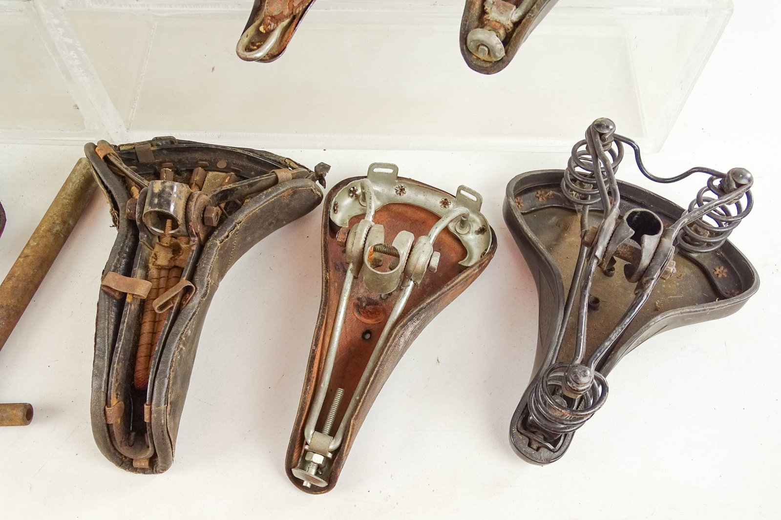 Saddles Hardware Box - 13