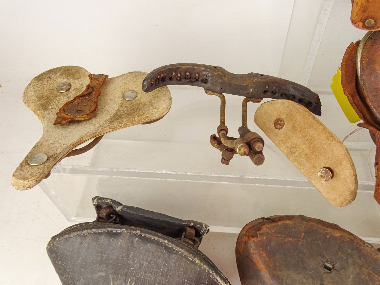 Saddles Hardware Box - 3