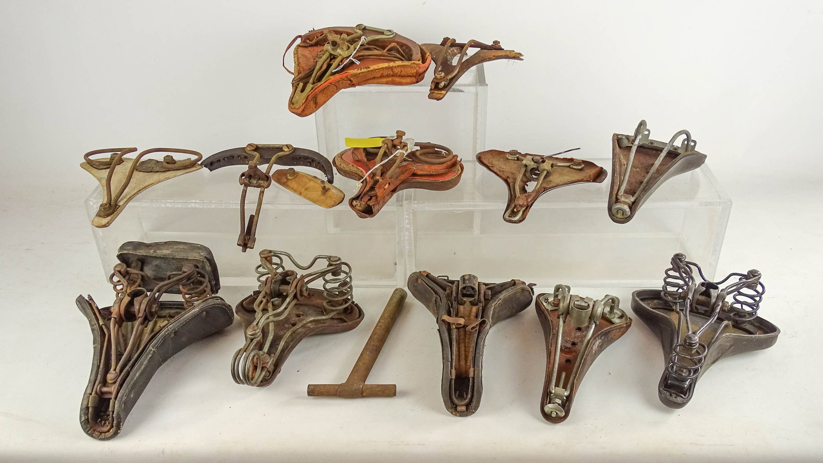 Saddles Hardware Box - 8