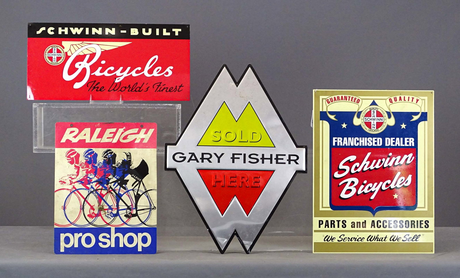 Contemporary Shop Signs (1 of 6)