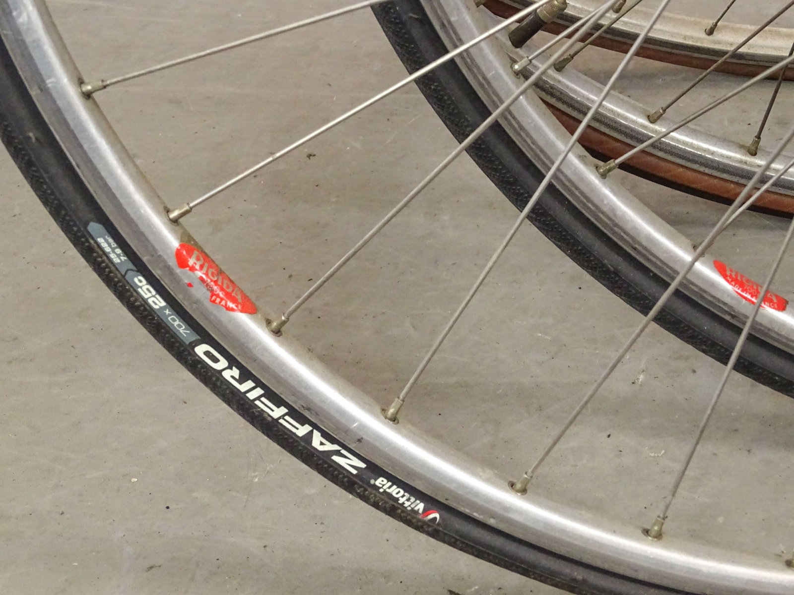 Campagnolo Wheel Sets - 5