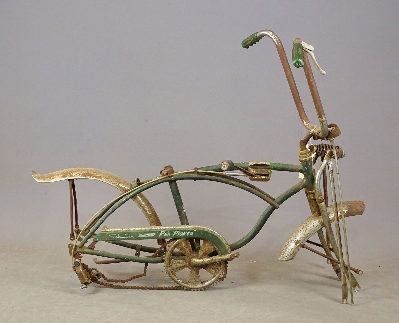 Schwinn Pea Picker Frame: Schwinn Pea Picker Krate frame, forks, handlebars. As found condition. Barn fresh.