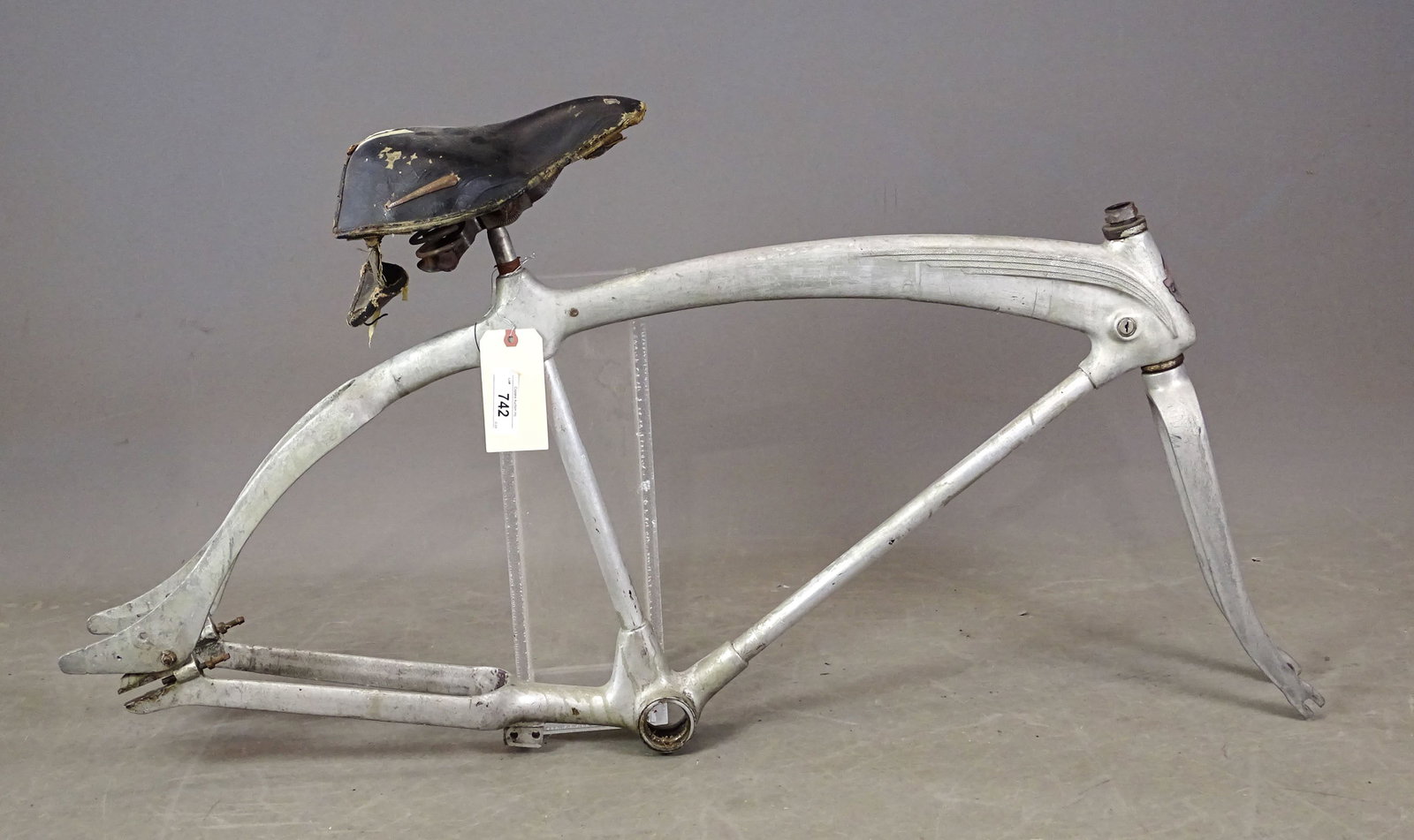 Wards Hawthorne Frame, Forks, Saddle: Wards Hawthorne frame (18"), fork, saddle. Barn fresh condition.
