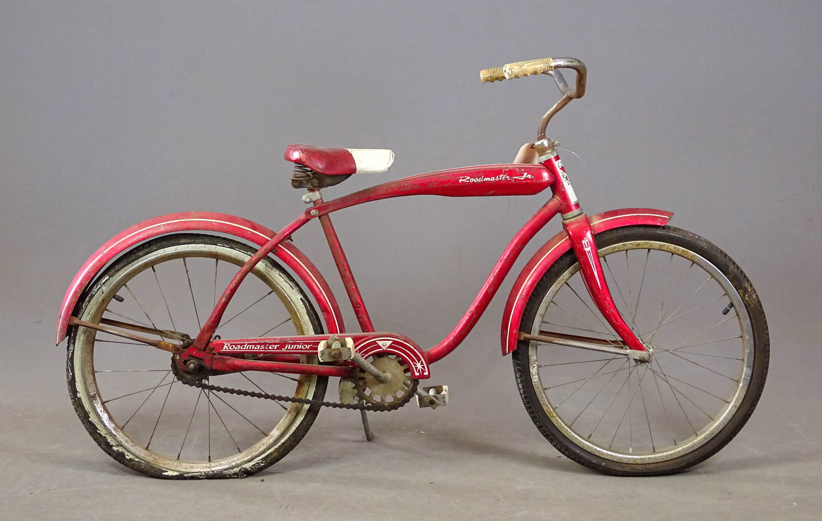 Roadmaster Child's Bicycle (1 of 9)