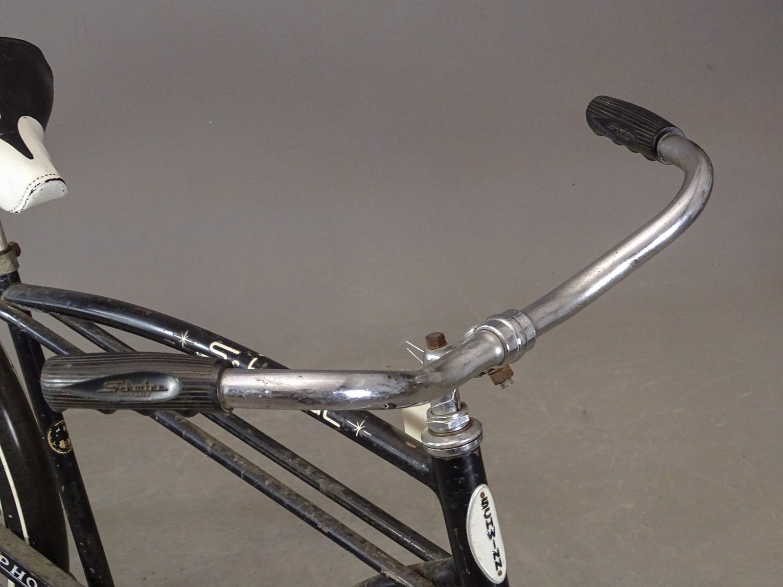 Schwinn Typhoon Bicycle - 7