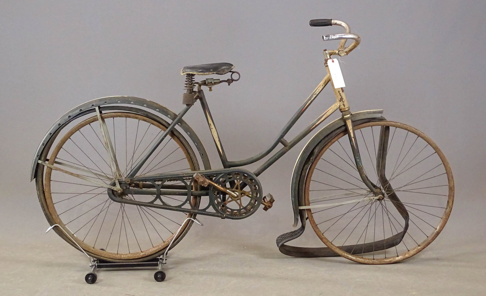 Pre-War Elgin Bicycle: Pre-War Elgin bicycle. Barn find condition. As found.