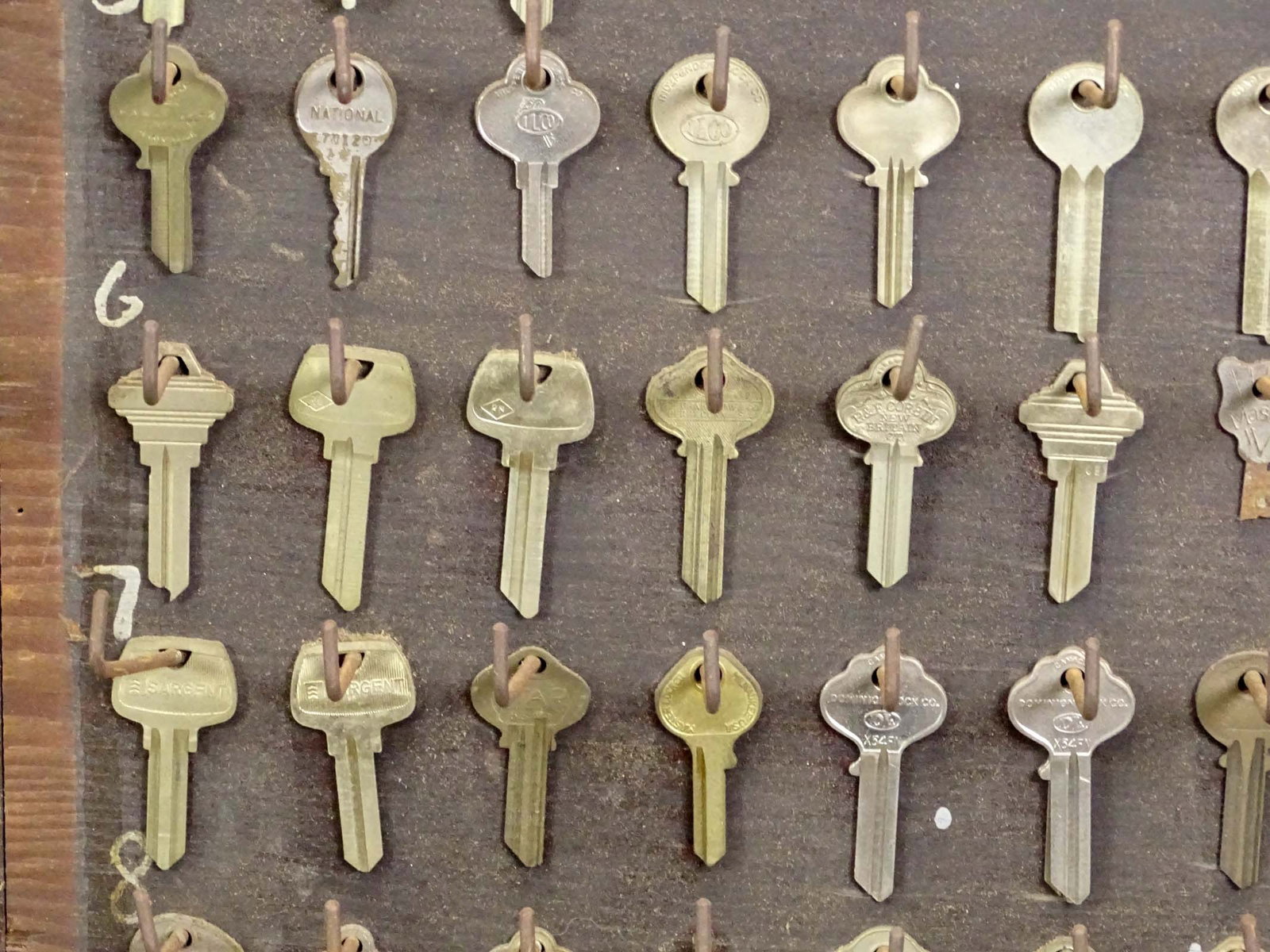 Vintage Key Board - 10
