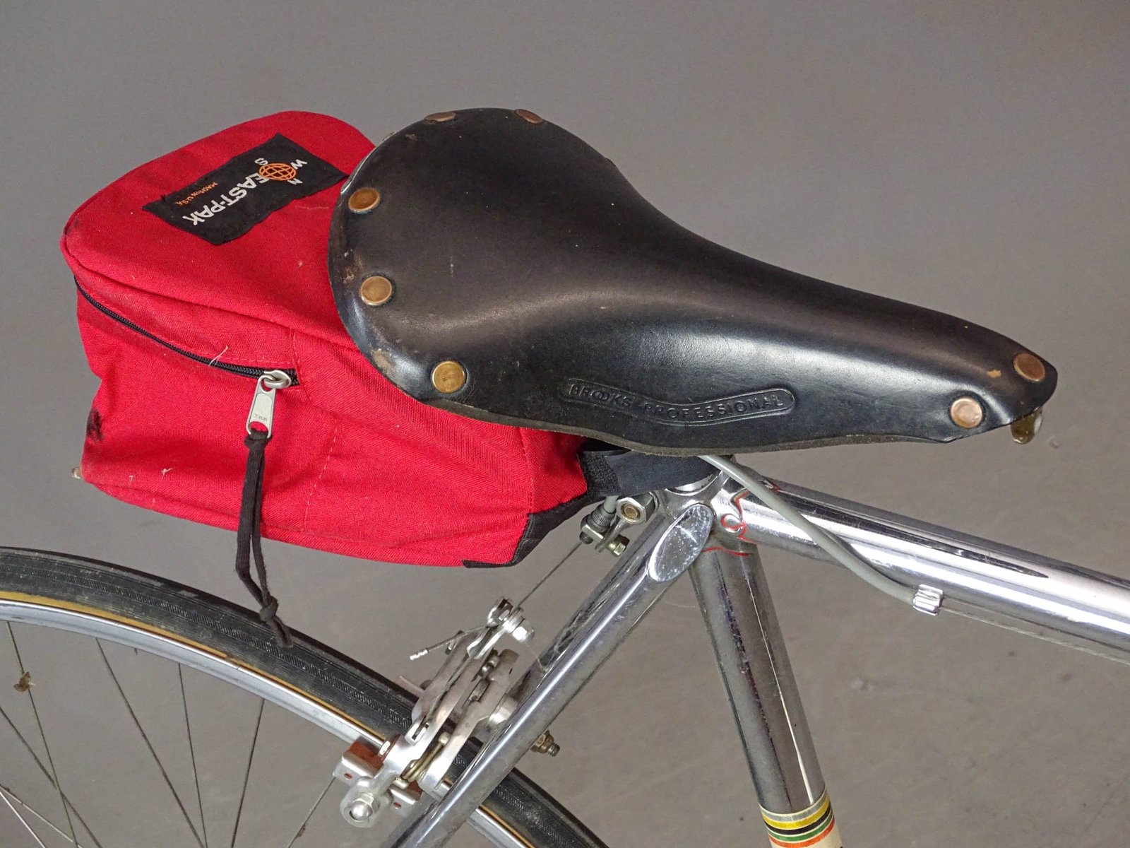 Schwinn Paramount Racing Bicycle - 7