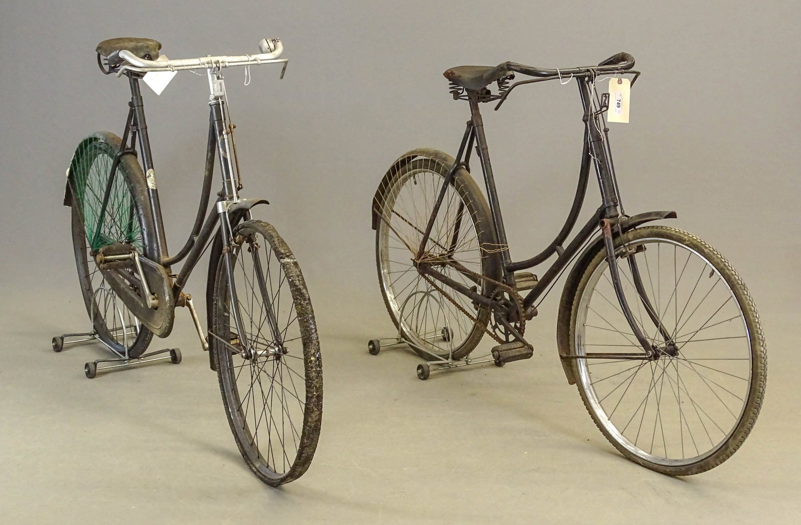 Bicycle Lot: Lot (2) vintage bicycles including: C. 1920 Raleigh loop frame 28" wheel and Varsity Oxford 28" wheel. Fair condition .Private collection England.