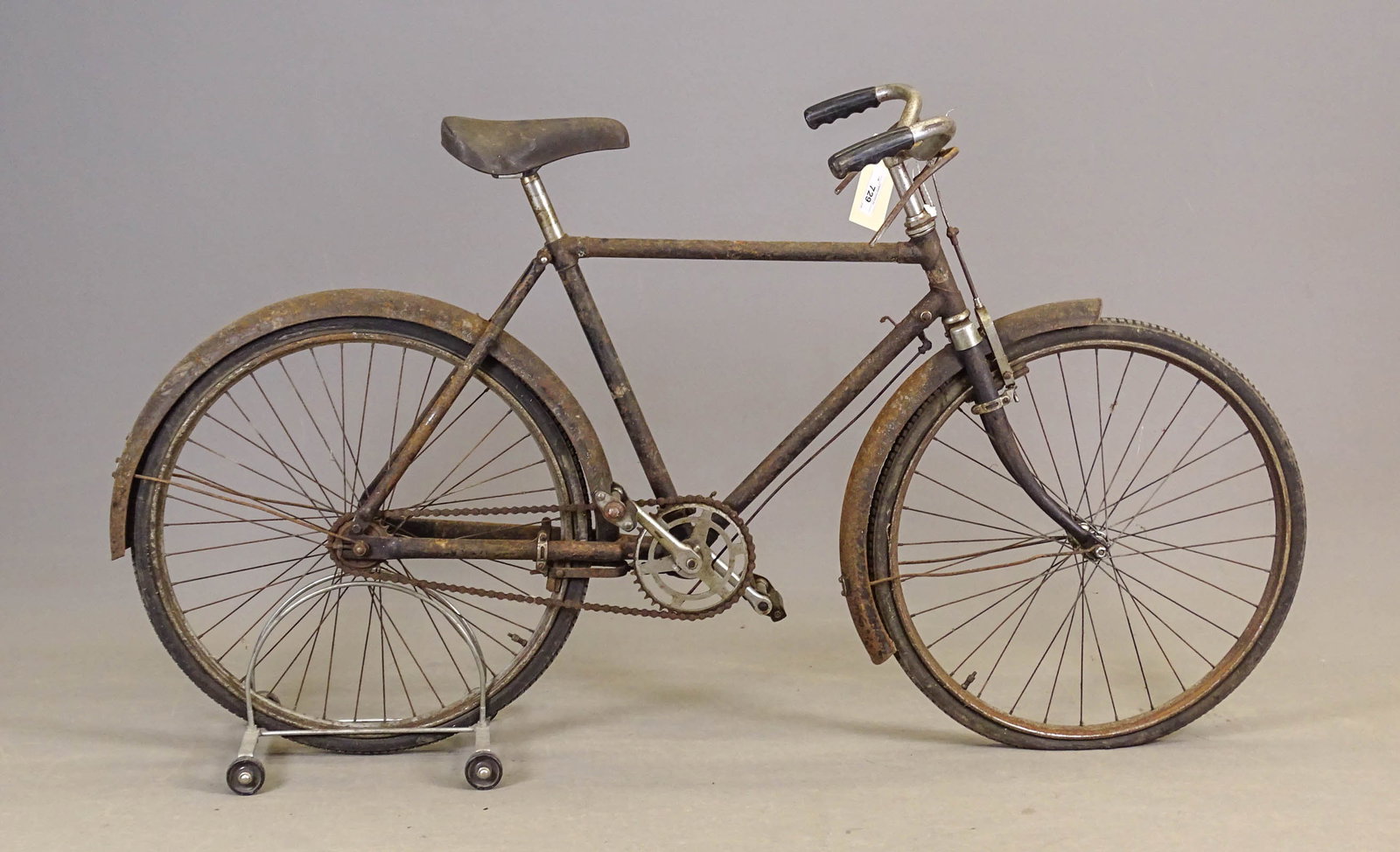 Hercules Bicycle: Hercules youth size vintage bicycle. Single speed, rod brake. Barn find condition. Private collection England.