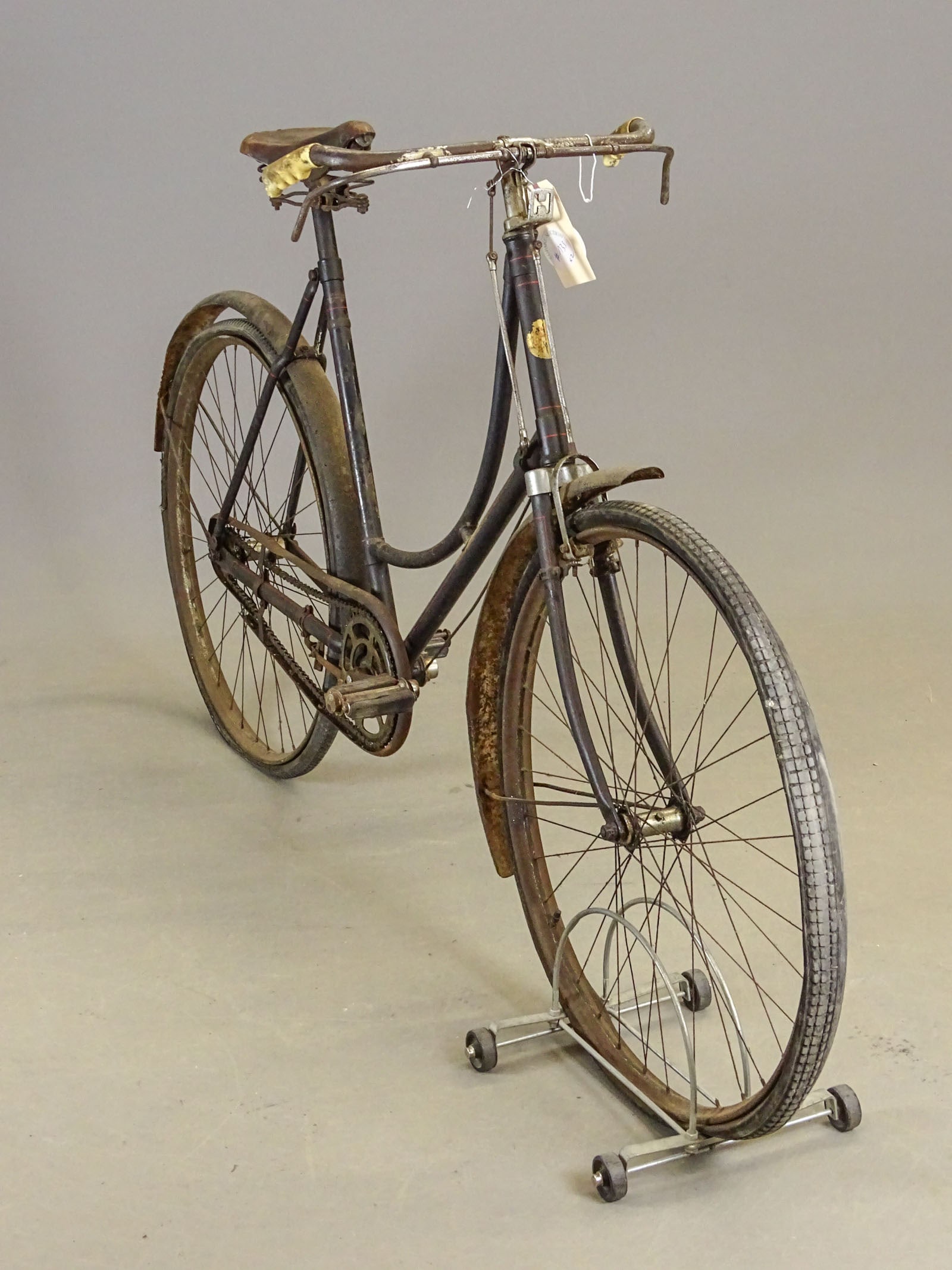 Bicycle Lot - 16