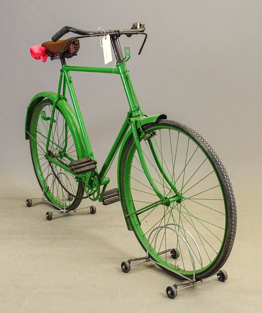 Vintage Raleigh Bicycle - 4