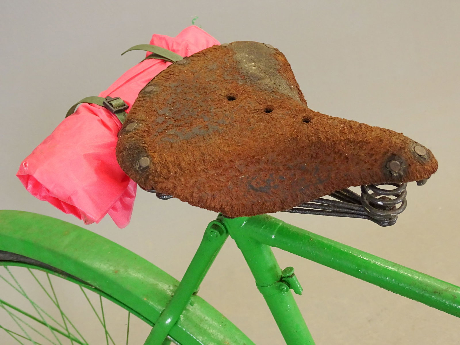 Vintage Raleigh Bicycle - 6
