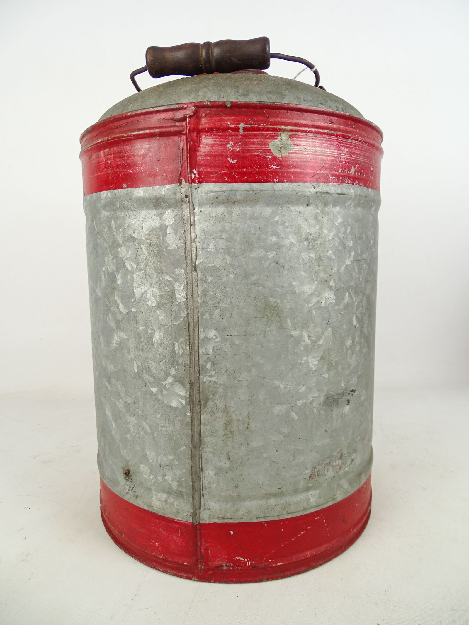 Oil Can Lot - 7