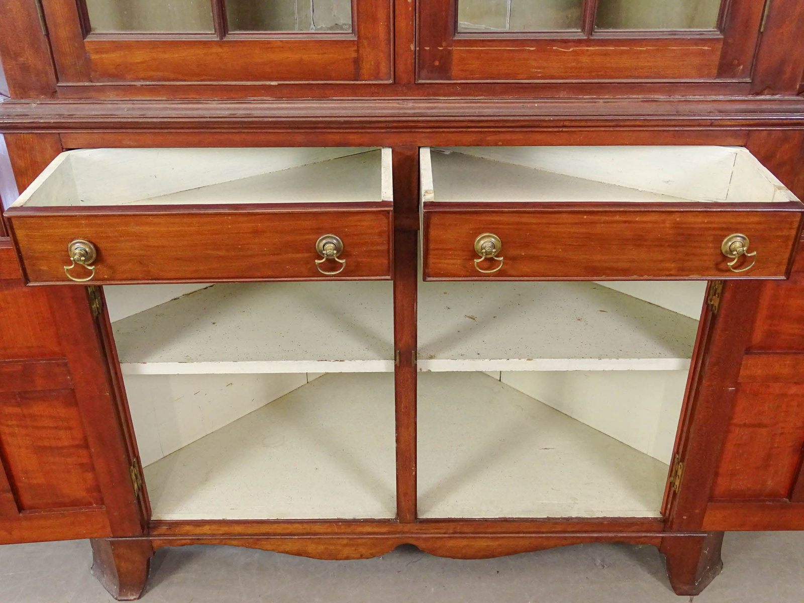 19th c. Corner Cupboard - 3