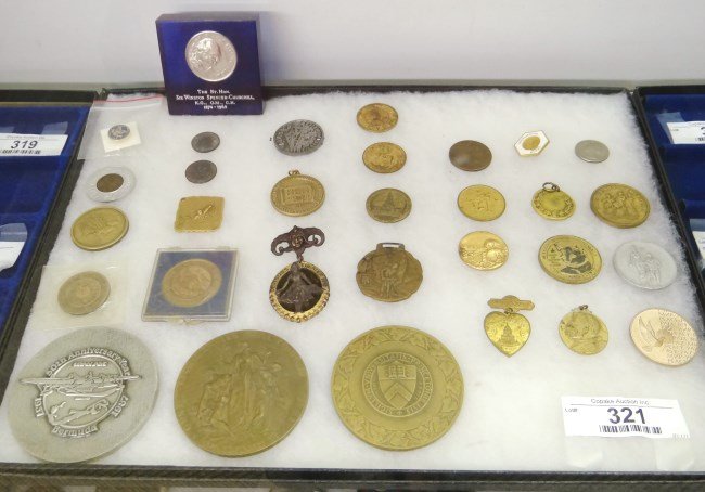 Lot of (30) Assorted Medallions: Lot of (30) assorted medallions and paper weights including: Deutsches Theater 1912 by Gustav Deschler, Winston Churchill, Ingersoll Rand Jackbits, Republican Presidential Task Force label pin, Prince