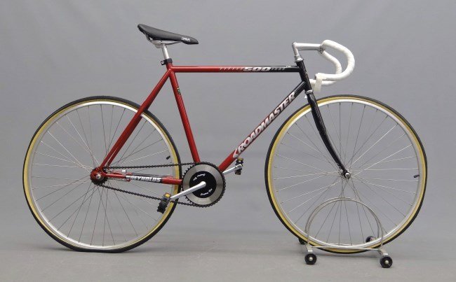 c. 1998 Roadmaster Bicycle: c. 1998 Roadmaster Little 500" bicycle, 22" frame. 531 Reynolds frame, "Velo Chromoly" saddle. Very good condition."