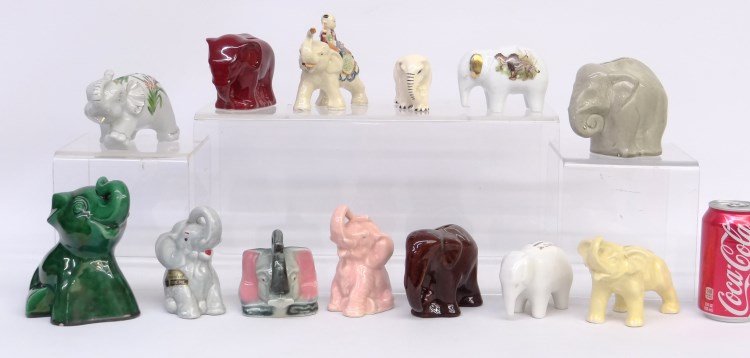 Bank Lot: Lot 13 various elephant china and pottery banks.