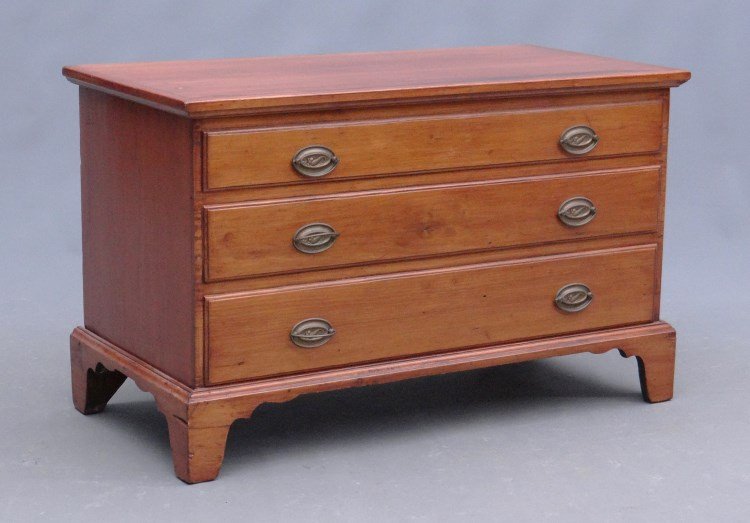 18th c. Lift Top Blanket Chest: 18th c. lift top blanket chest with faux drawers and bracket base. 38" x 19" x 23 1/2".