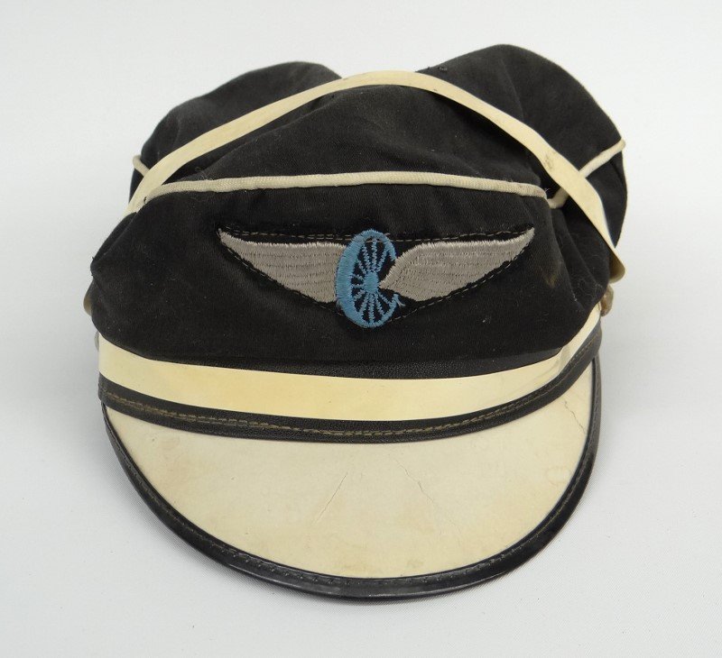 Motorcycle Cap: Old style motorcycle cap. Good condition.