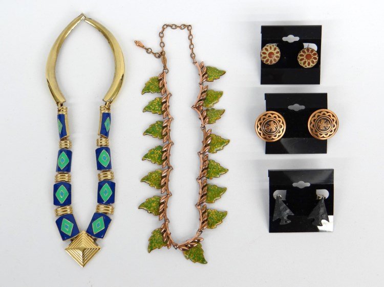Vintage Jewelry Lot: Vintage jewelry lot: Copper and enamel leaf necklace, signed "Matisse" (1950's?); Retro enamel necklace; (3) pair clip/screw earrings: 1930's carved (screw), 1950's copper Thunderbird Conchos (screw) 