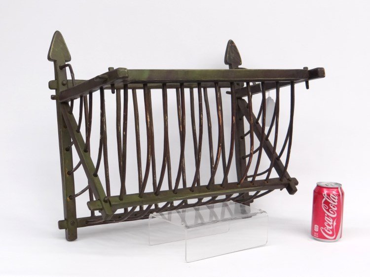 Wall Rack: Bentwood painted wall rack. 21" W, 18" Ht.