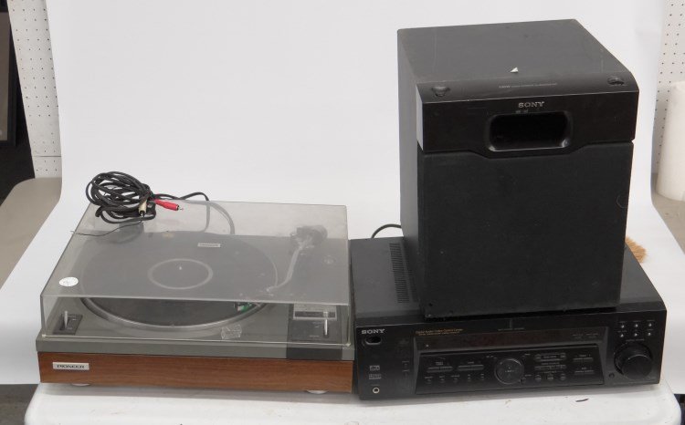 Stereo Equipment: Lot including Pioneer turntable, Sony receiver and speaker.