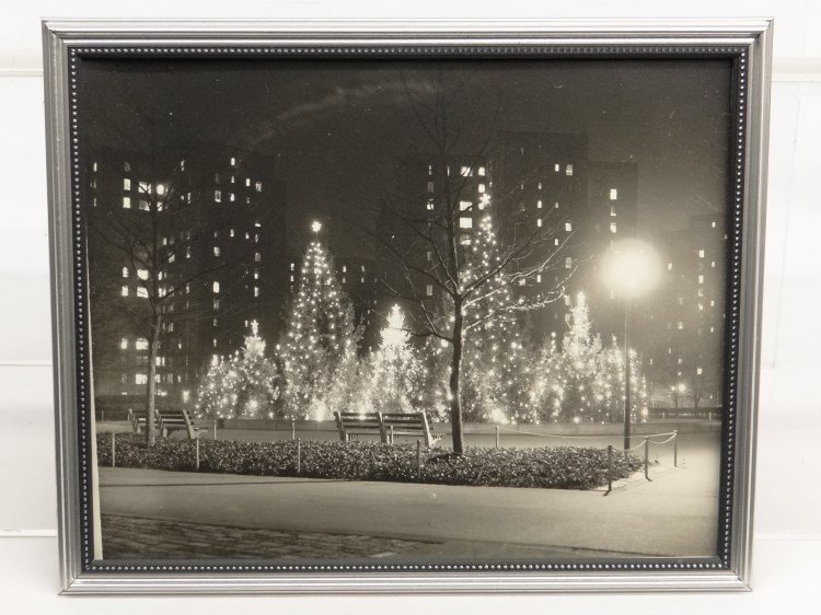 Al Macy Photograph: Vintage Al Macy photograph, N.Y.C. Christmas C. 1950's, estate stamp verso. 8" x 10".