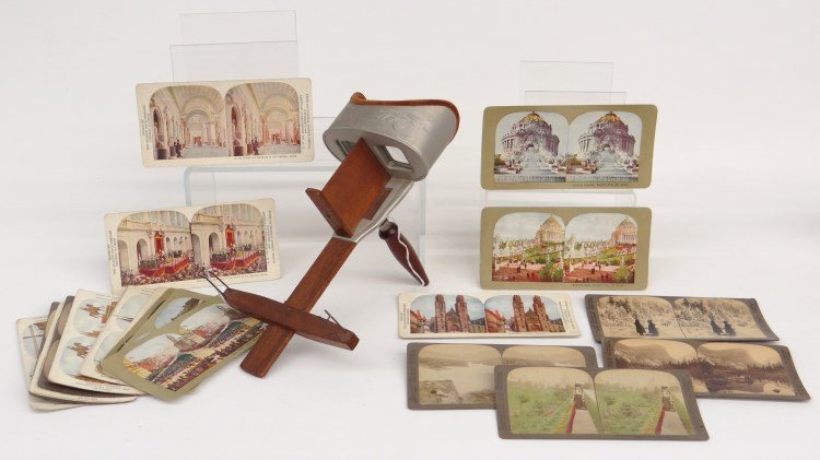 Stereo Viewer with Cards: Stereo viewer with 21 views.