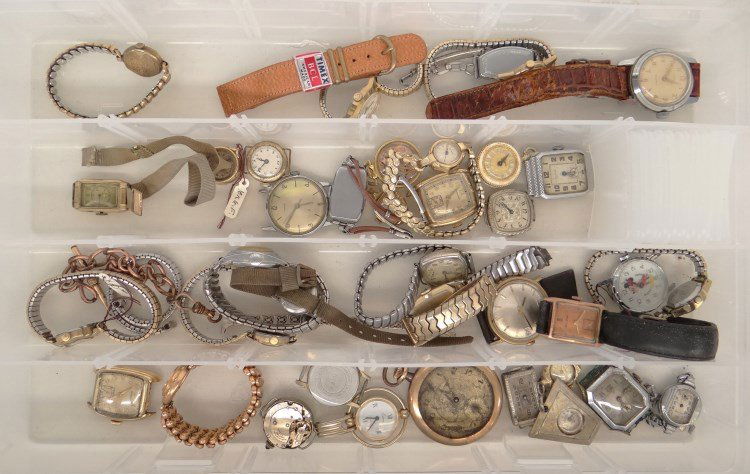 Watch Lot: Misc. lot over (30) watches and misc. including "Mickey Mouse", "Bulova", "Hallmark", "Ermex", "Wakmann", "Timex", "Hamilton", "Caravelle", "Wittnauer", "Helbros", "Titus" etc.