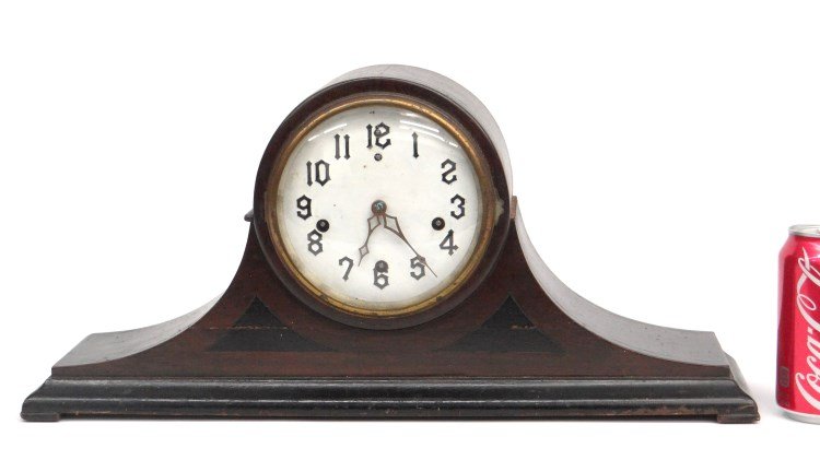 Mantle Clock: C. 1900's New Haven Clock Co. mantle clock. 19" L,