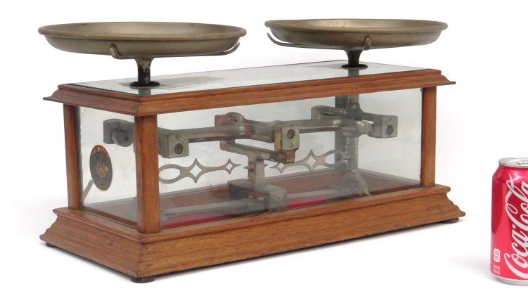 Balance Scale: C. 1900's balance scale in case. "Marked Henry Troemner Maker Philad.". Case 18" x 8" x 10" Ht.