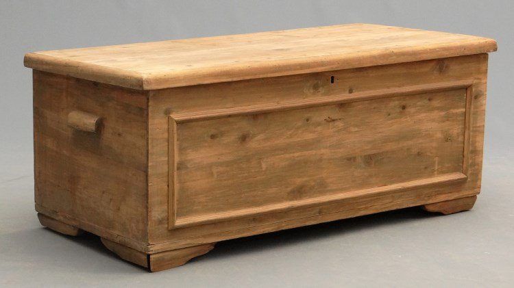 Cedar Trunk: Vintage cedar trunk. Lid loose and needs hinges. As found.