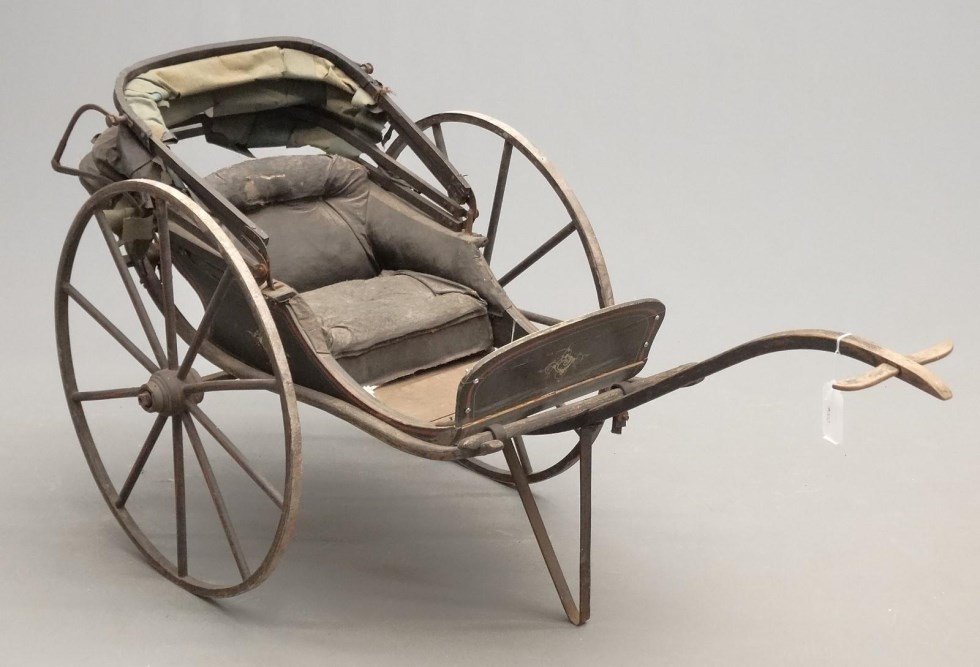 19th c. Carriage (1 of 7)