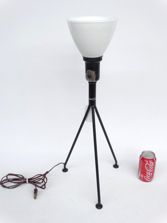 Mid Century Lamp Attr. To Paul McCobb (1 of 2)