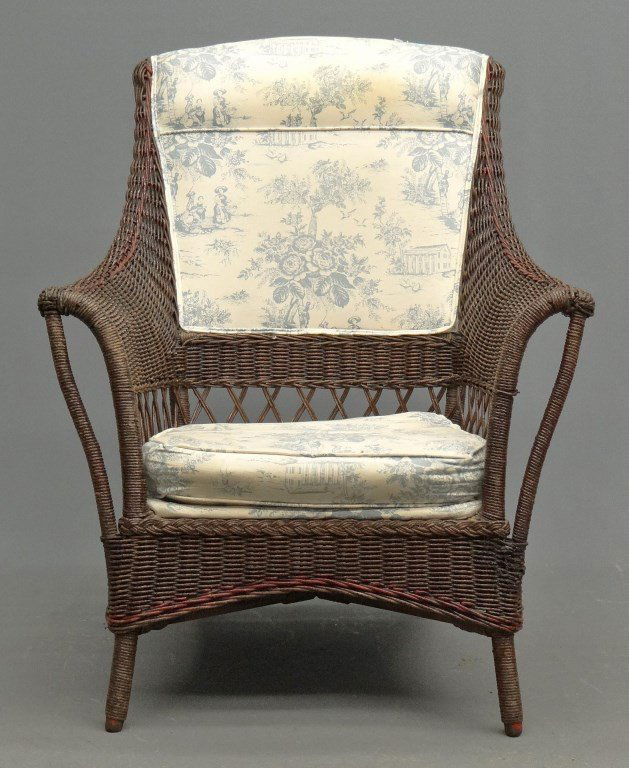 Wicker Chair (1 of 6)