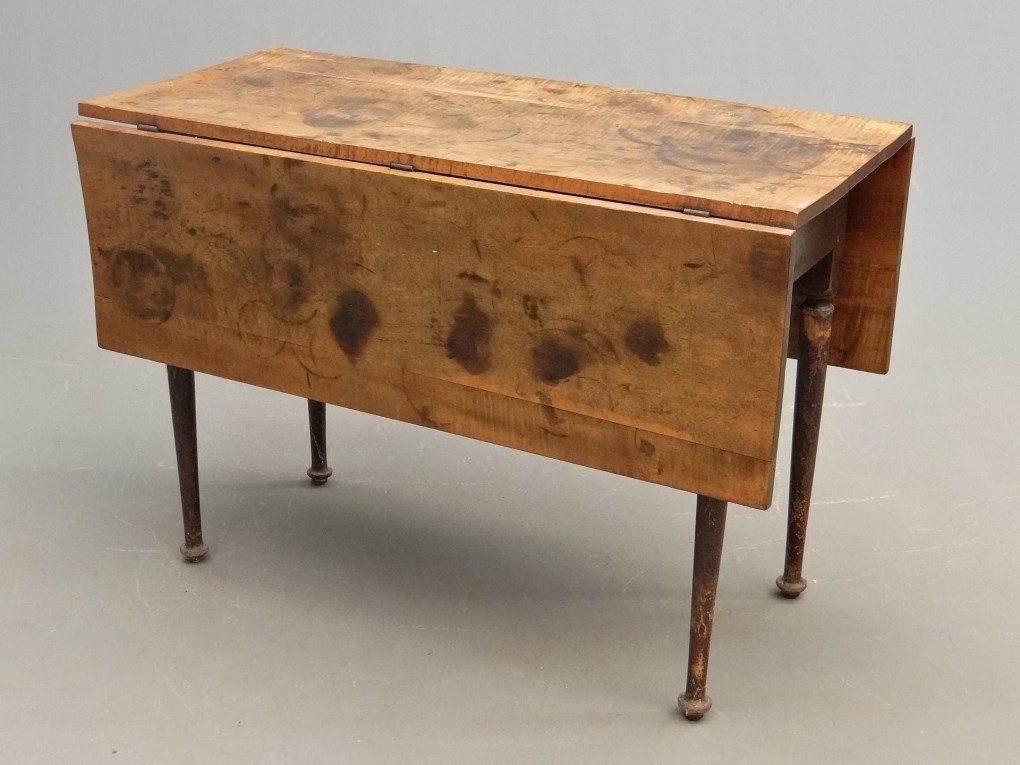 19th c. Dropleaf Table (1 of 4)