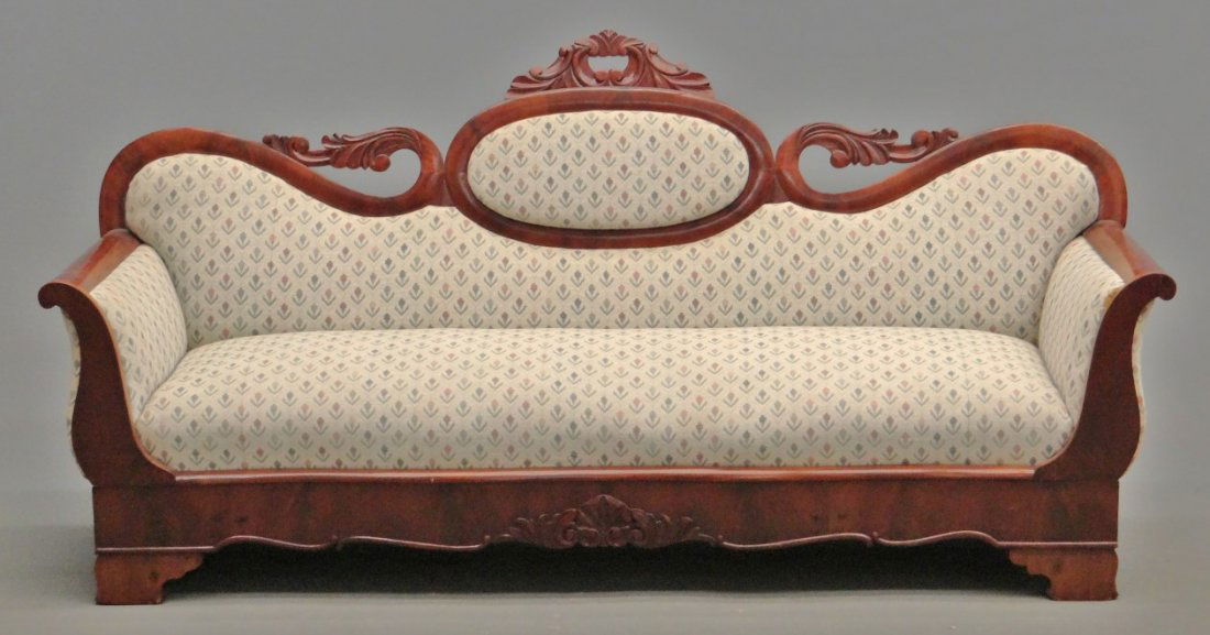 Victorian Sofa (1 of 7)