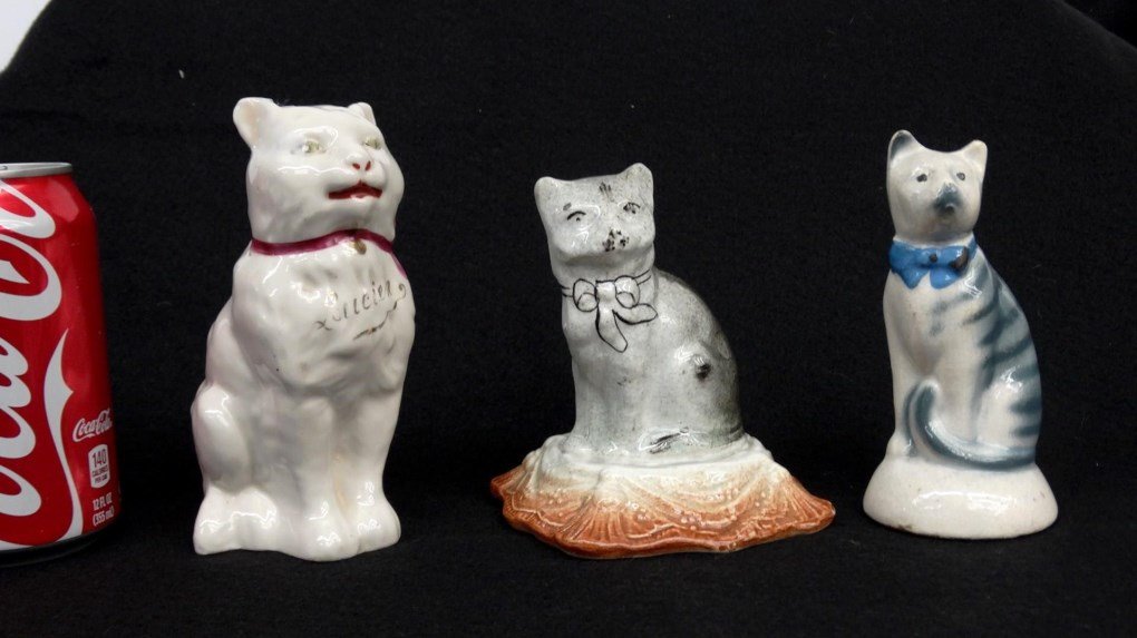 Cat Pottery Banks (1 of 5)