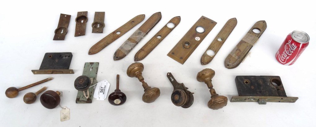 Door Hardware (1 of 9)